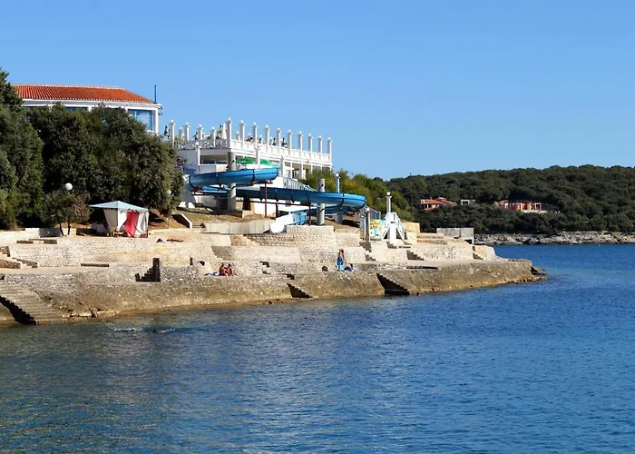 With Parking Space - 20815 Apartamento Pula