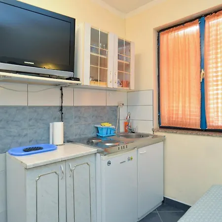 Apartment With A Parking Space - 20815 Pula